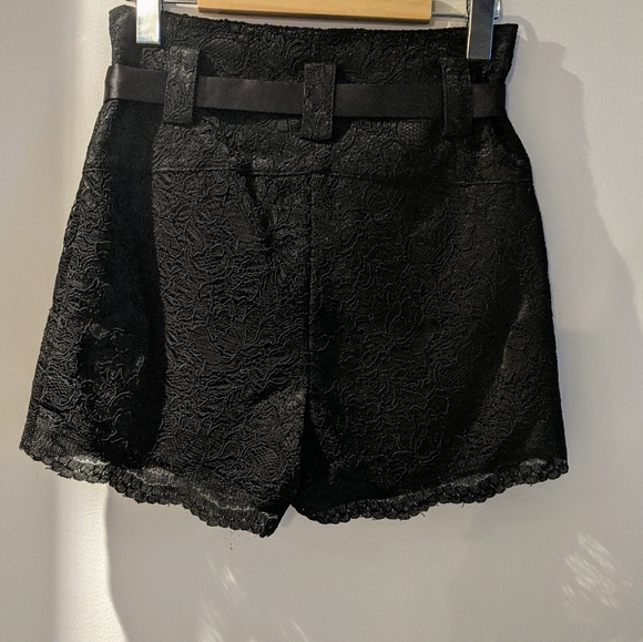 Marciano Short - Picture 2 of 3